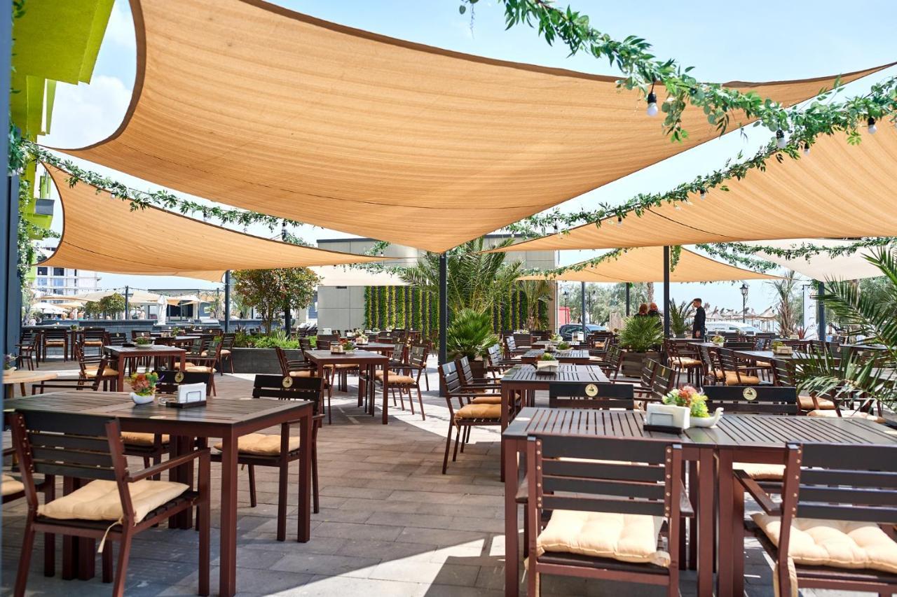 Rainbow Sea View Apartment Spa N Pool Resort - Parking Mamaia Extérieur photo